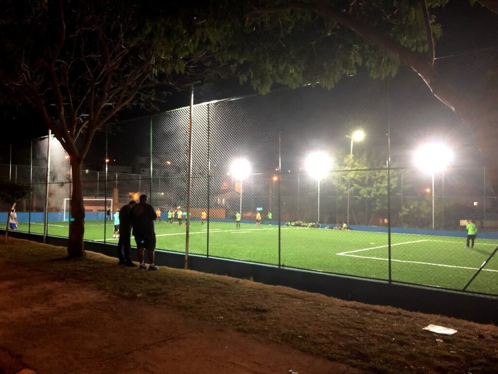 Grama Sintética para Quadras de Futebol